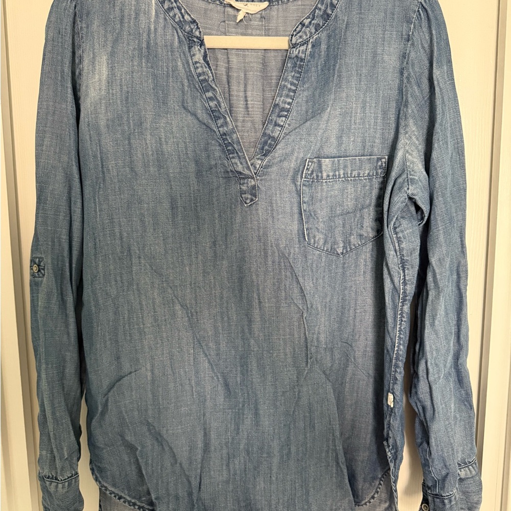 Lou & Grey Light Blue Chambray Top